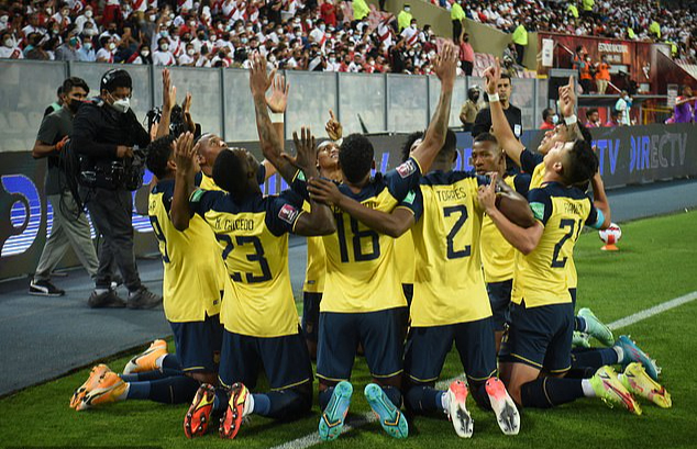 Ecuador vẫn dự World Cup 2022 sau khiếu nại gian lận cầu thủ - Báo Người lao động