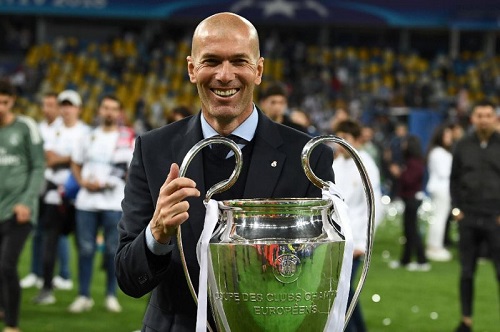 Zidane dẫn dắt Real Madrid giành cúp vô địch UCL 3 lần liên tiếp